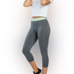 Gymshark Seamless Cropped Leggings Grey